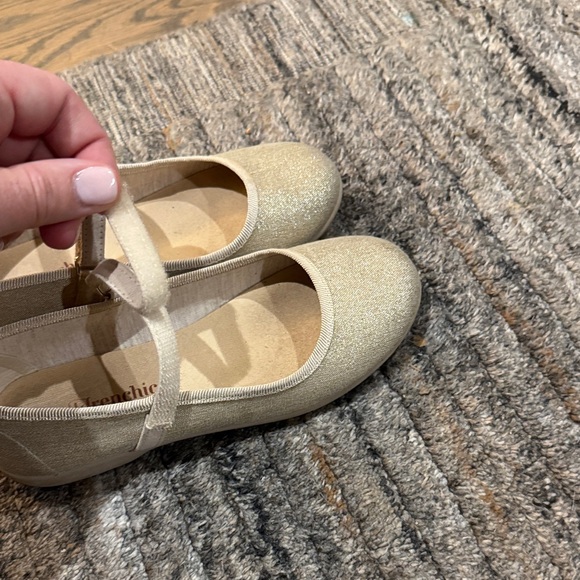 Chic Gold Kids Dress Shoes with Strap - Picture 5 of 5